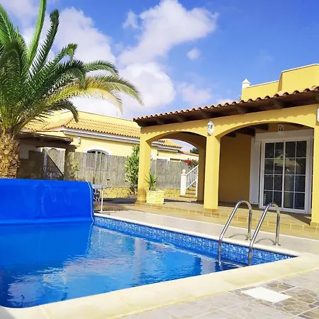 Fuertebeds Villa Valeria *