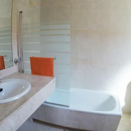 Casa vacanze Fuertebeds Villa Valeria *